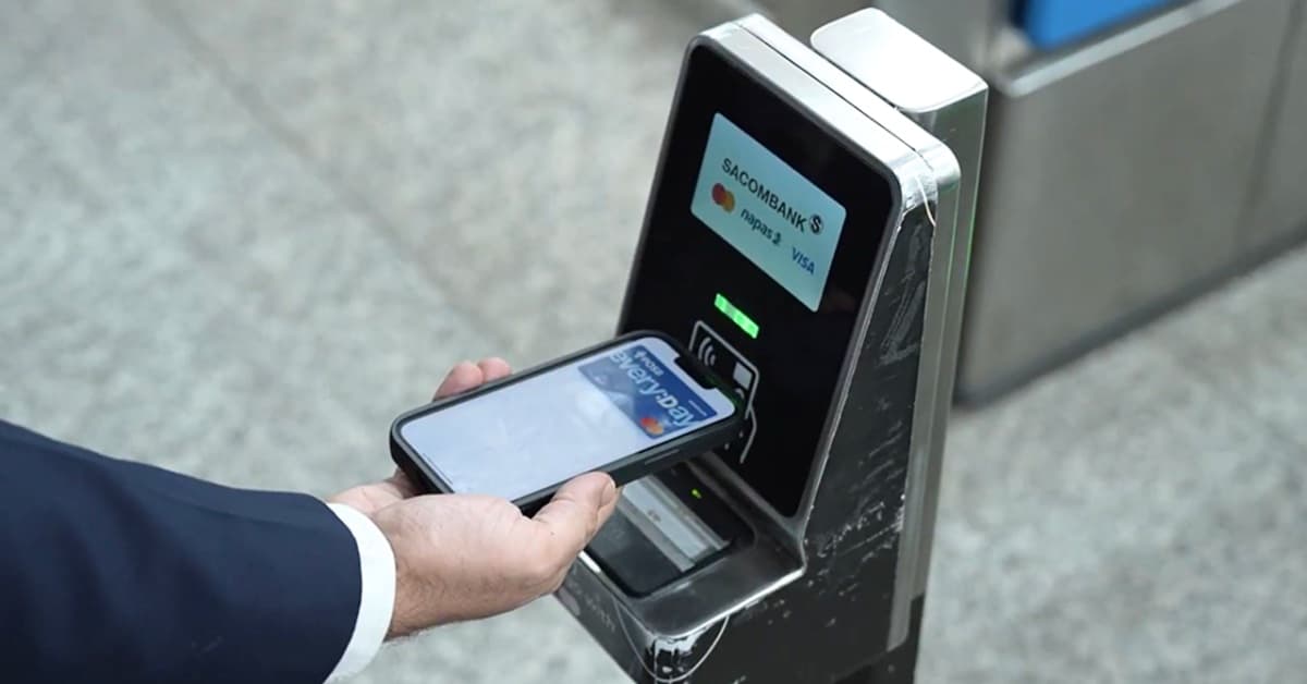 Cách dùng Apple Pay Express để thanh toán phương tiện công cộng bằng iPhone