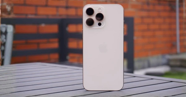 Đánh giá iPhone 16 Pro Max: Lý do flagship này vẫn là lựa chọn hàng đầu trong năm 2026