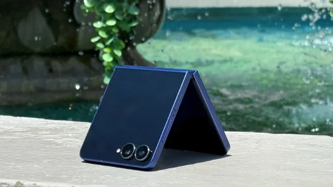 Galaxy Z Flip 7 là lựa chọn thay thế iPhone Air đầy thú vị