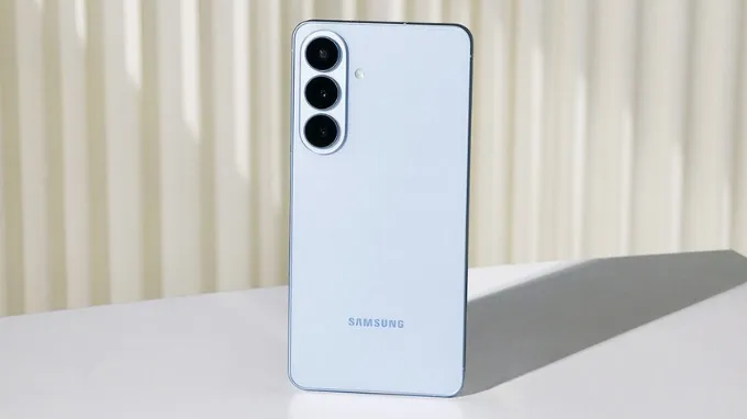 Samsung Galaxy S26 màu Xanh Sky Blue