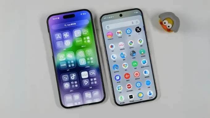 so-sanh-android-16-va-ios-26-giao-dien-2-xtmobile