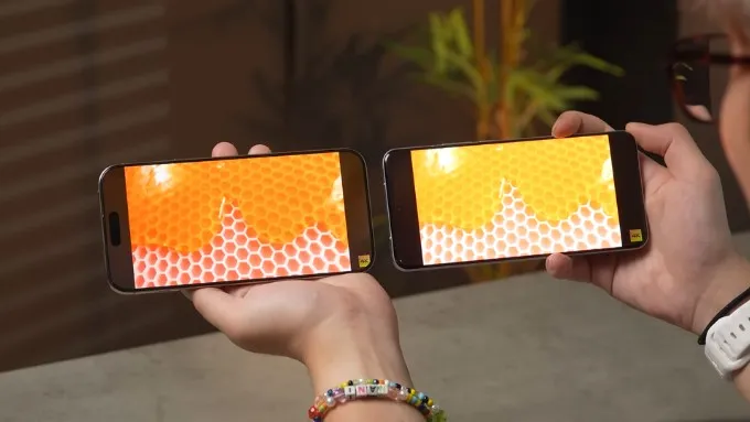 So sánh Xiaomi 15 Ultra và iPhone 16 Pro Max về màn hình