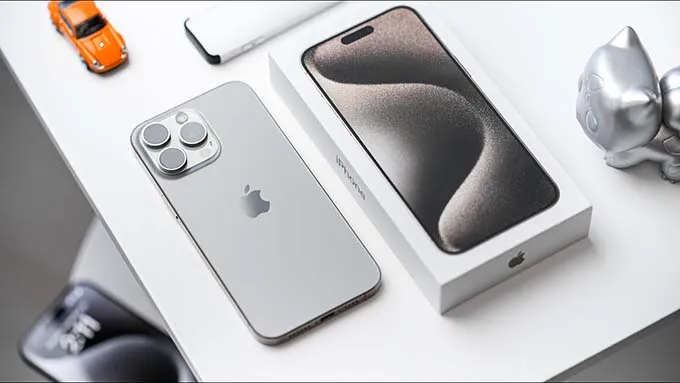 Màu Titan Tự nhiên phù hợp với những người mệnh Thủy và Kim