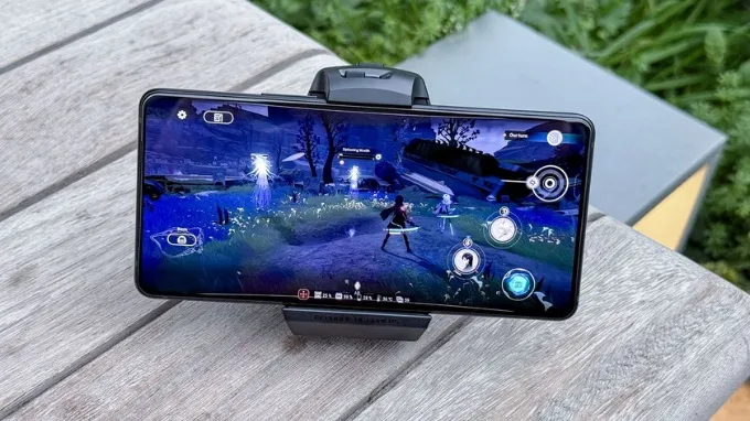 Vậy có nên mua điện thoại gaming không?