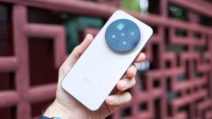 Thiết kế của Vivo X300 Pro