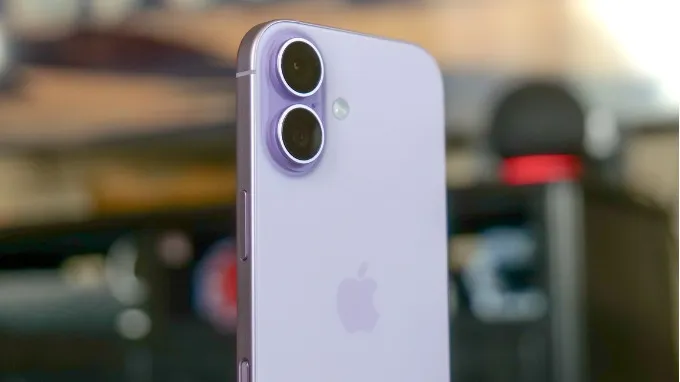 iPhone 17