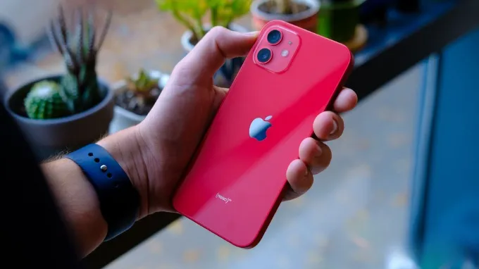 iPhone trôi bảo hành là gì?