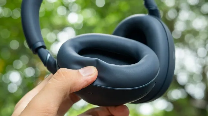 Đệm tai tiếp tục sử dụng chất liệu giả da mềm