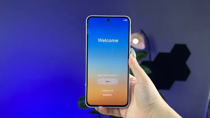 So sánh Galaxy A37 và Galaxy A36 về màn hình