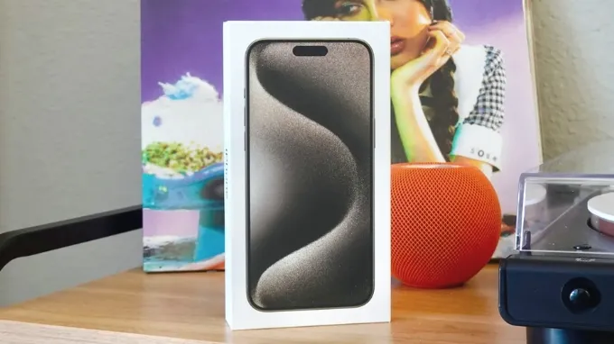 Vỏ hộp của iPhone 15 Pro Max