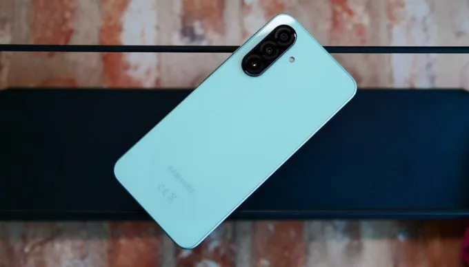 ai-nen-mua-galaxy-a26-1-xtmobile