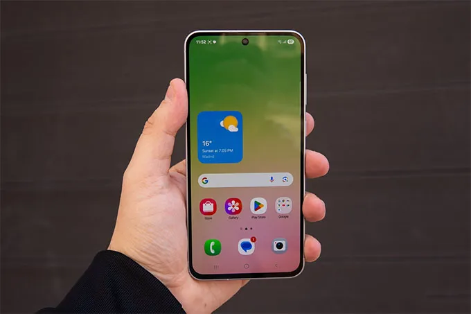 Galaxy A56 5gG có màn hình Super AMOLED 6,7 inch lớn hơn