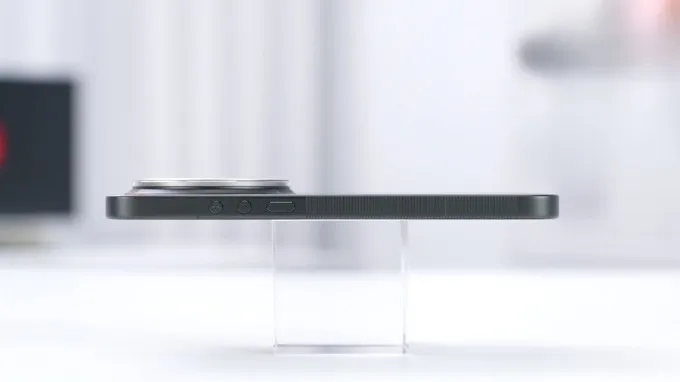 Thiết kế của Xiaomi 17 Ultra by Leica