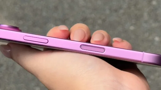 Thiết kế và nút Camera Control trên iPhone 16