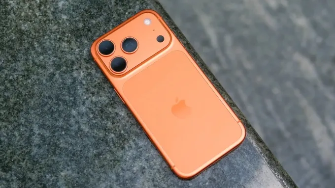 Ngoại quan iPhone 17 Pro 1TB cũ 97% vẫn giữ độ mới cao