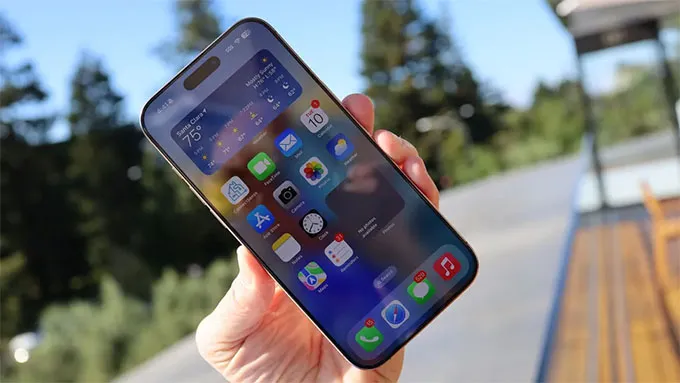 Ai nên mua iPhone 16 Pro Max?
