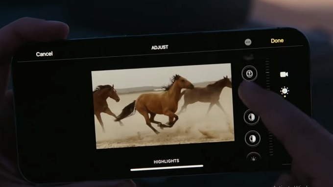  iPhone 12 Pro iPhone 12 Pro Max còn hỗ trợ HDR10+, công nghệ TrueTone cho chất lượng hiển thị sắc nét