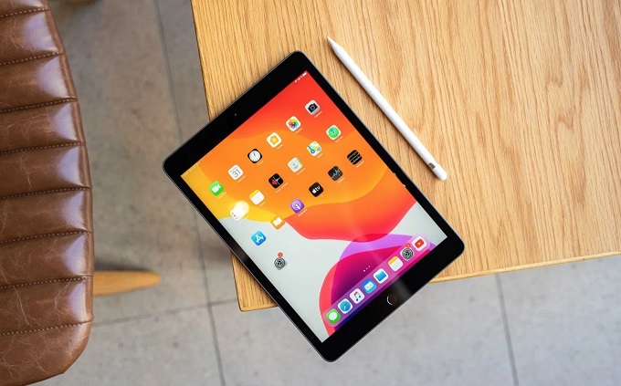 iPad Gen 8 sở hữu màn hình tối ưu với 1 chiếc máy tính bảng giá rẻ