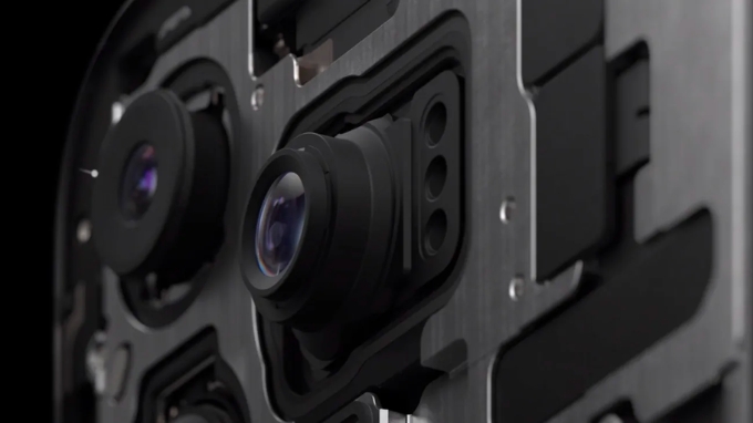 Thiết kế hệ thống camera Telephoto zoom 5x trên iPhone 15 Pro Max