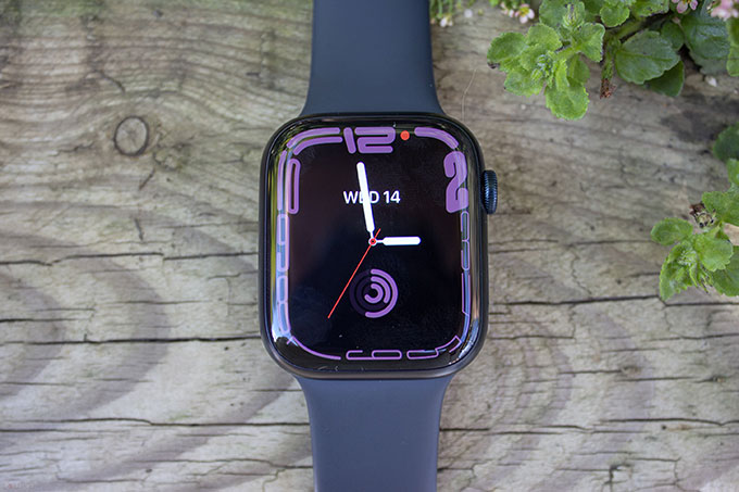 đồng hồ apple watch series 8 có thời lượng sử dụng lên đến 36 tiếng