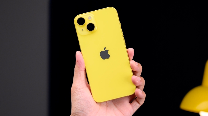 iPhone 15 màu Vàng rạng rỡ
