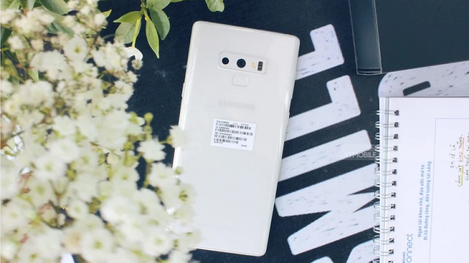 Galaxy Note 9 Hàn phiên bản trắng bạch tuyết