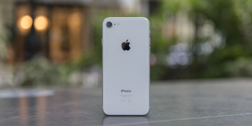 iPhone SE 3 sẽ ra mắt vào tháng 4 hoặc đầu tháng 5 với chip A15, hỗ trợ 5G
