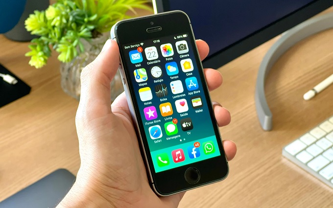 iPhone SE vẫn hoạt động tốt khi cập nhật iOS mới nhất dù đã ra mắt 6 năm