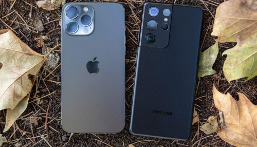 iPhone vs Galaxy: Khi Apple và Samsung “đụng hàng” màu sắc