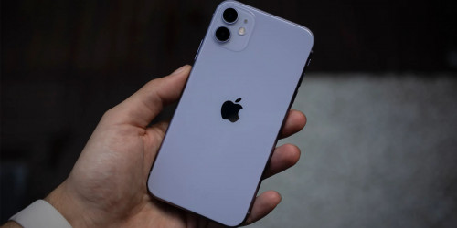 So sánh iPhone SE 2022 5G và iPhone 11: Model nào dành cho bạn?