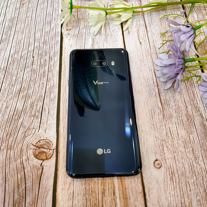 Tổng hợp những ưu điểm của LG V50S ThinQ 5G và iPhone 81