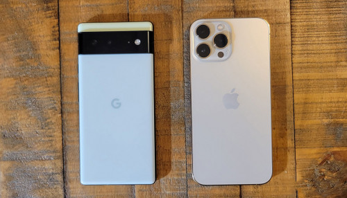Google Pixel 6 vs iPhone 11 Pro Max: Lựa chọn Android hay iOS?