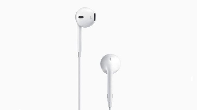 Tai nghe Apple được làm từ nhựa cao cấp giúp đảm bảo an toàn cho người sử dụng.