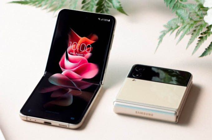 Galaxy Z Flip 3 5G 256GB sở hữu màn hình 6,7 inch