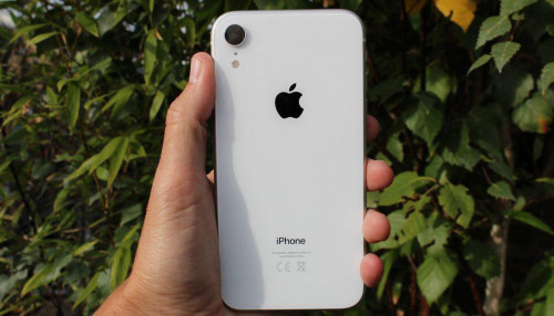 iPhone SE 4 rò rỉ thông tin về thiết kế: Được nâng cấp với Face ID?
