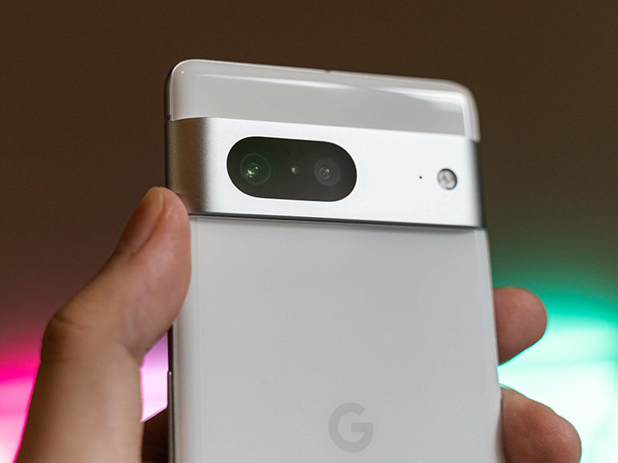 Google Pixel 7 có một sự nâng cấp nhẹ về ống kính trước