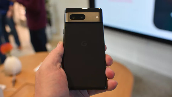 Google Pixel 7 nâng cấp chất lượng kính cường lực mặt lưng