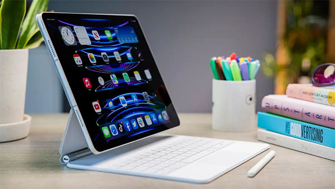  iPad Pro 12.9 tương thích với Magic Keyboard, Apple Pencil 2