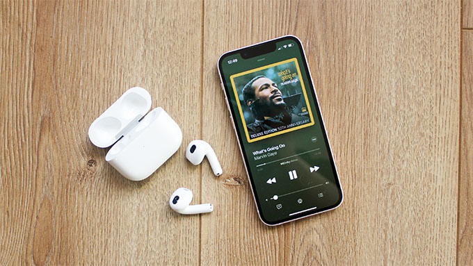 Tai nghe này của Apple kết nối bluetooth khá tốt sử dụng con chip xử lý Apple H1