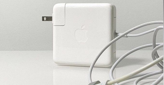 Sạc Magsafe 2 Apple 85W Power MacBook Pro sử dụng an toàn
