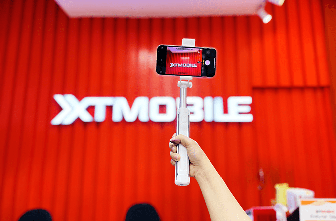 gay-chup-hinh-mazer-wireless-selfie-stick-with-detectable-remote-and-tripod-stand-m-s9l110-xtmobile