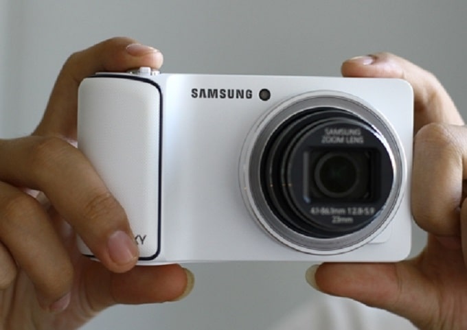Galaxy Camera màu trắng nổi bật và bắt mắt