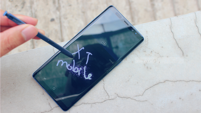 Bút S-Pen trên Galaxy Note 8 có khả năng ghi chú trên màn hình tắt